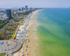 Cần chuẩn bị gì khi đi tắm biển